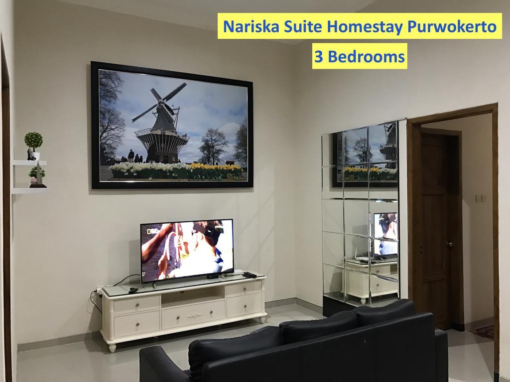 Nariska Suite Homestay Пурвокерто Екстер'єр фото