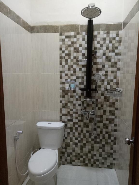 Nariska Suite Homestay Пурвокерто Екстер'єр фото
